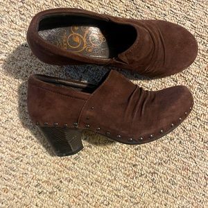 Dansko clog